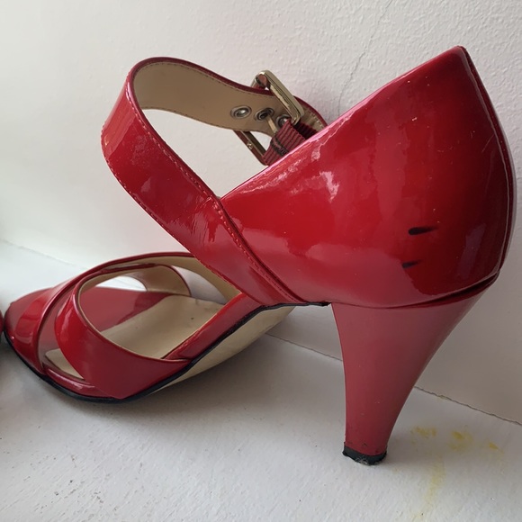 Anne Klein patent leather heeled shoes 👠 - Picture 4 of 8